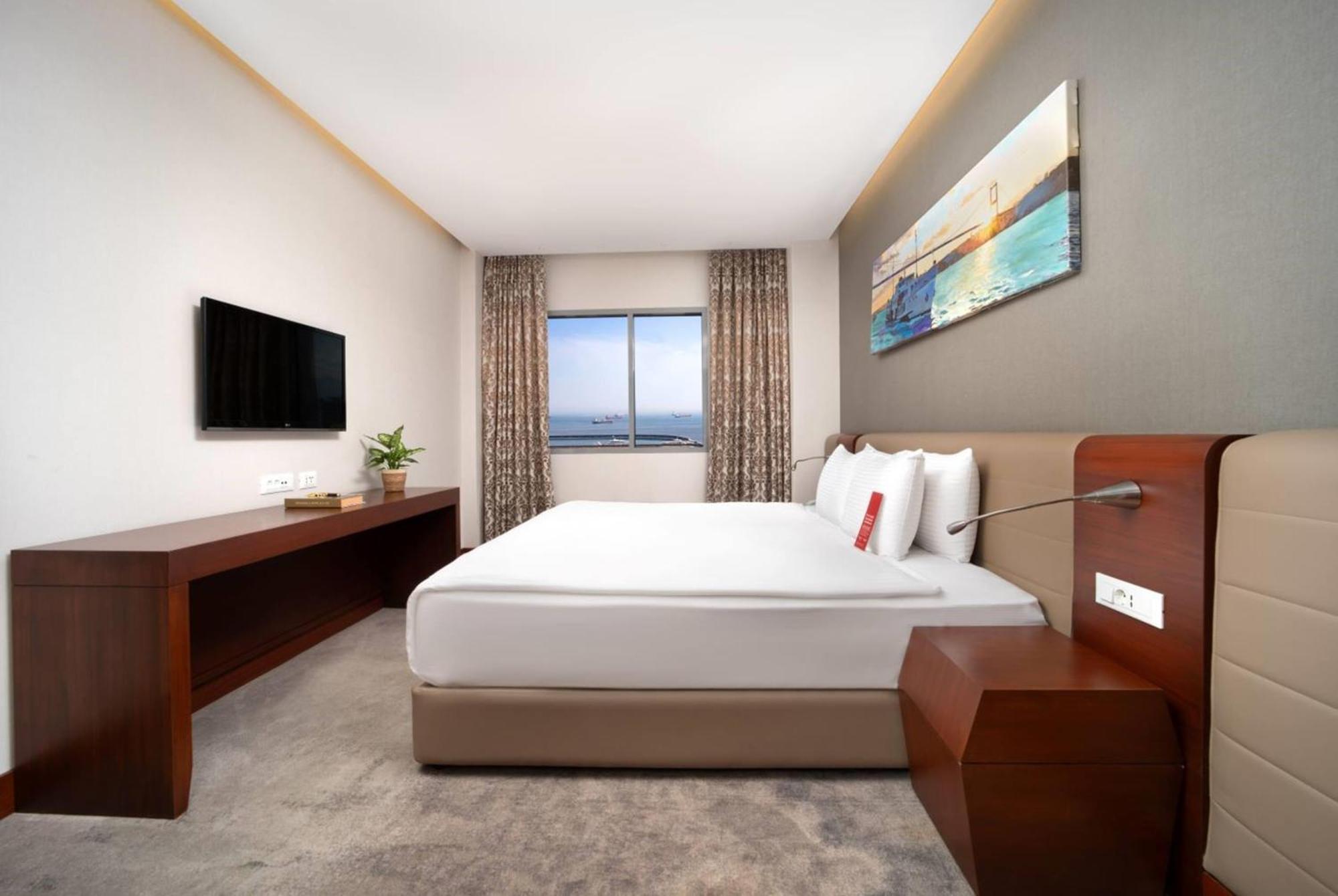 Hotel Ramada Plaza By Wyndham Atakoy